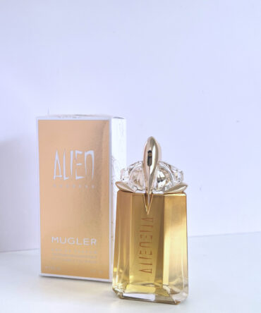 Alien Goddess de Mugler