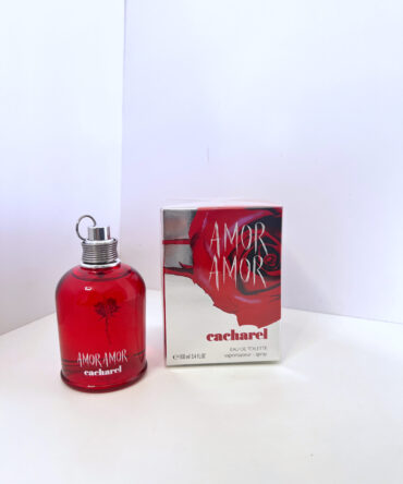 Amor Amor de Cacharel