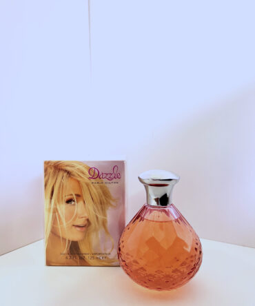 Dazzle de Paris Hilton