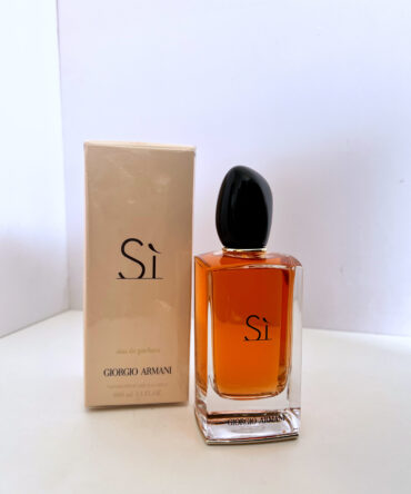 Si de Giorgio Armani