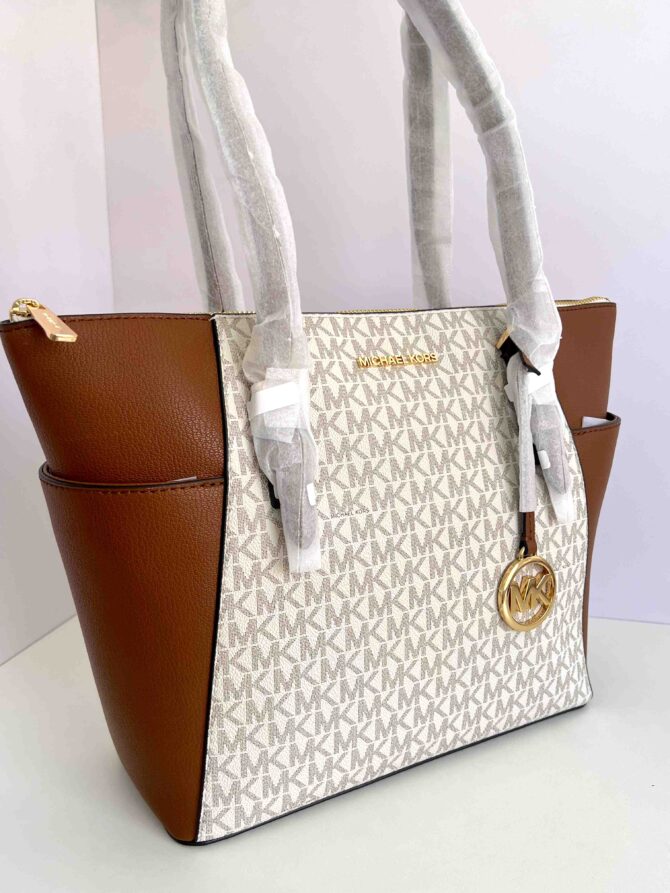 Cartera Charlotte Michael Kors