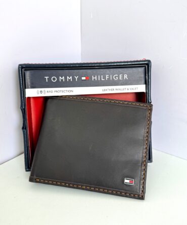 Billetera Tommy Hilfiger 10