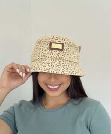 Gorro Guess cod 06