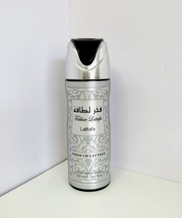 Splash Fakhar Black De Lattafa