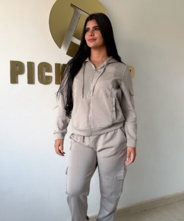 Conjunto Guess cod 64
